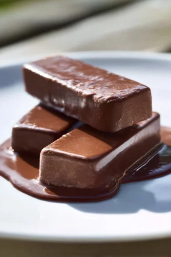 These Jello Pudding Pops are the perfect blend of creaminess and fruity sweetness, bringing nostalgia with every bite. Jello Pudding Pops