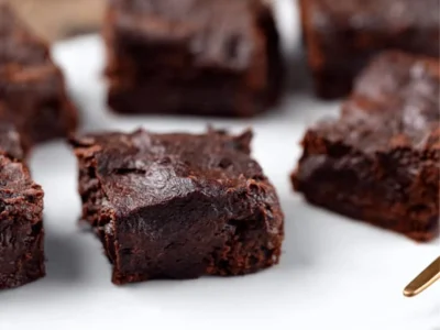 Delicious sugar free brownies made with apples for a healthy dessert option.